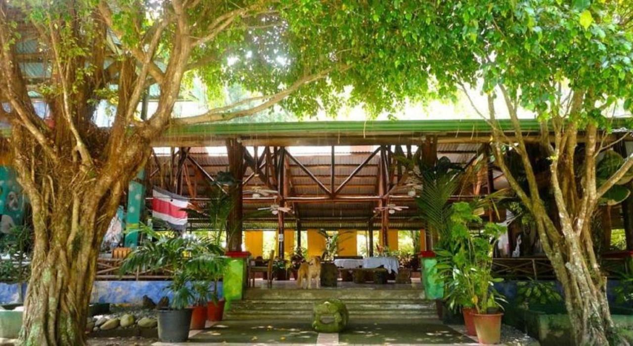 Hotel Roca Verde Beachfront Puntarenas Buitenkant foto