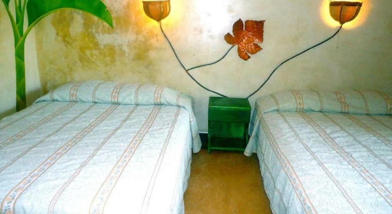 Hotel Roca Verde Beachfront Puntarenas Buitenkant foto
