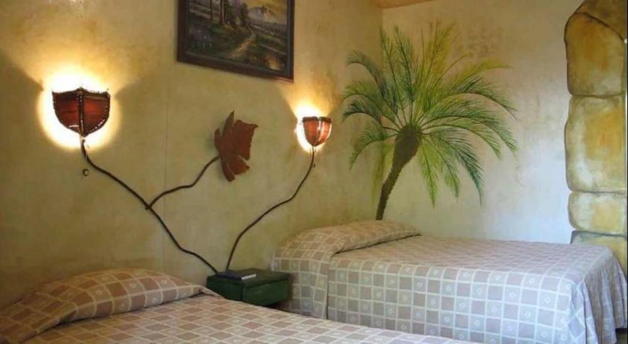 Hotel Roca Verde Beachfront Puntarenas Buitenkant foto